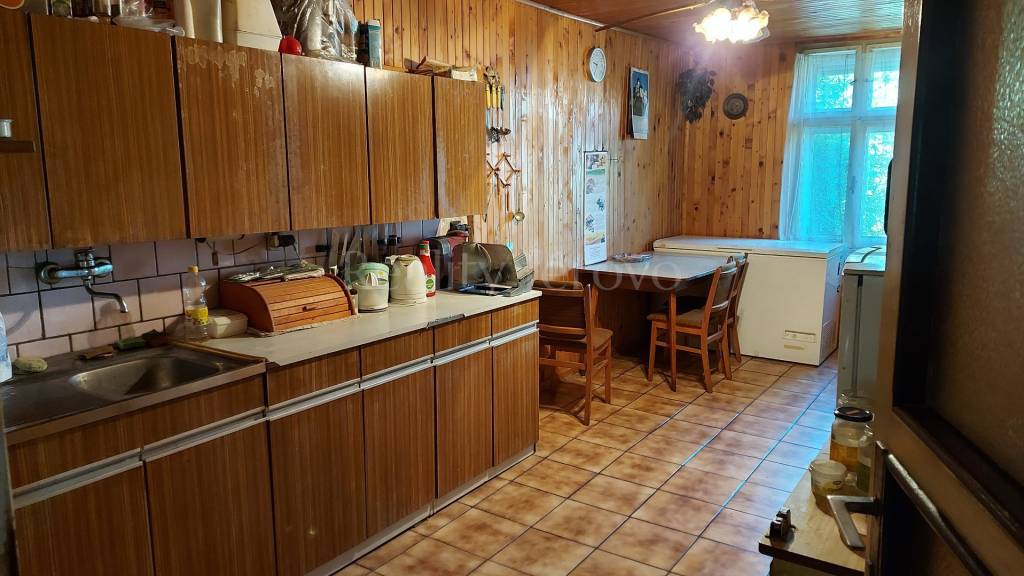 Predaj Rodinný dom Rodinný dom-Predaj-Nové Zámky-93000.00 €