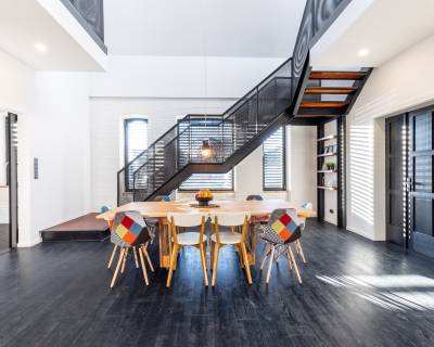 NA PREDAJ ARCHITEKTONICKY NEOBYČAJNÁ ZEMIANSKA KÚRIA Z KONCA 18.STOR.