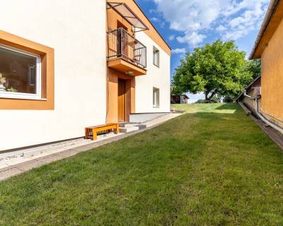 REZERVOVANÝ rod.dom s premyslenou dispozíciou,veľkým pozemkom v Plosk