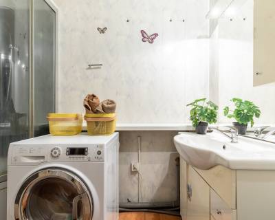 PREDANÝ 1.izb byt v pôv. stave na Terase, blízko Novej Nemocnici