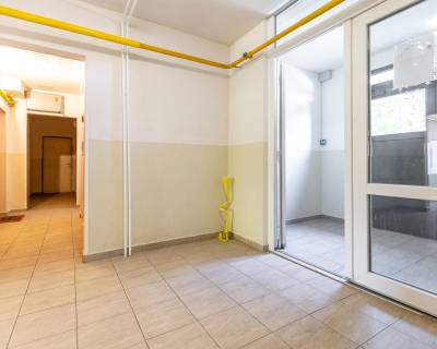 PREDANÝ 1.izb byt v pôv. stave na Terase, blízko Novej Nemocnici