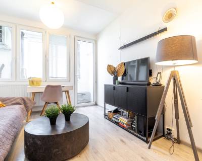 NA PREDAJ 1,5 izb. perspektívny byt s loggiou na Ostravskej