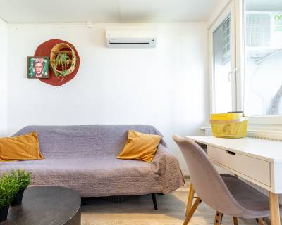 NA PREDAJ 1,5 izb. perspektívny byt s loggiou na Ostravskej