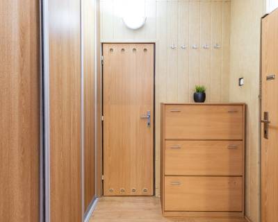 REZERVOVANÝ zrekon.pražák 4izb.byt so zmenenou dispozíciou Železniky