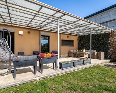NA PREDAJ SMART 4-IZB BUNGALOV SO ZÁHRADOU A VÝHĽADOM NA JAZERO