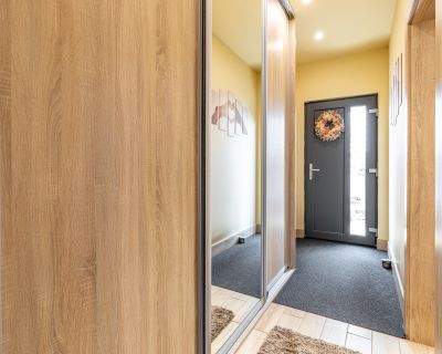 NA PREDAJ SMART 4-IZB BUNGALOV SO ZÁHRADOU A VÝHĽADOM NA JAZERO
