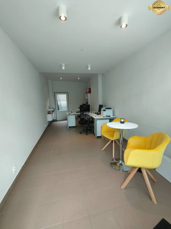 Prenájom: obchodný/kancelársky priestor 24 m2 v centre Žiliny