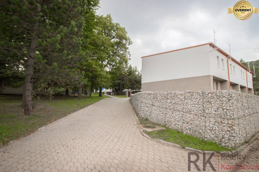 Bývajte v lone prírody- apartmán Jahodná + terasa