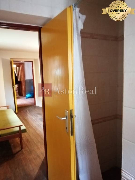 Predaj: REKREAČNÁ CHALUPA, pozemok 475 m2, TURECKÁ