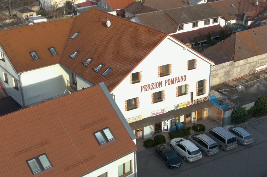 Hotel-Predaj-Hlohovec-0.00 €