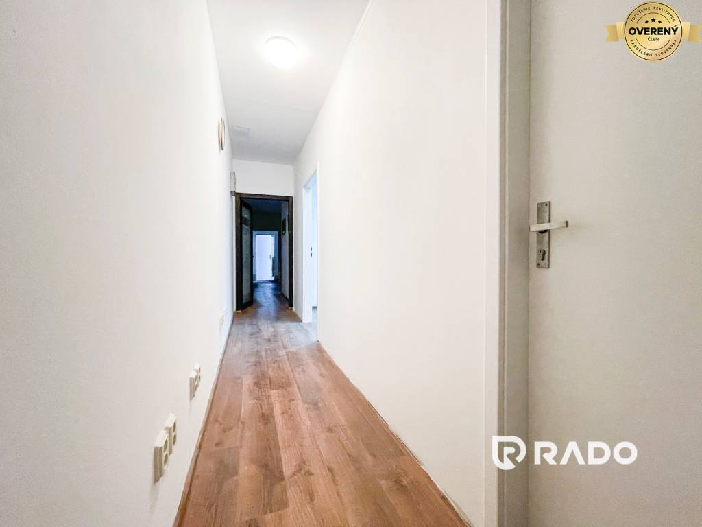 RADO | Sklad a kancelária, LUDOTEX, ul. Zlatovská, Trenčín