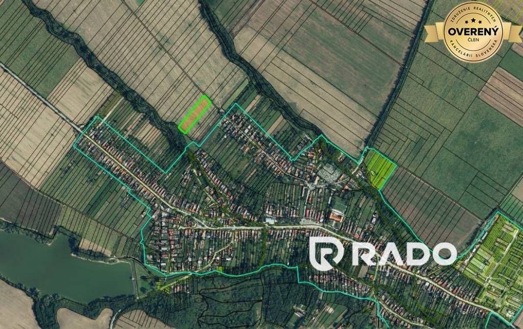 RADO | Na predaj dva pozemky v obci Vištuk