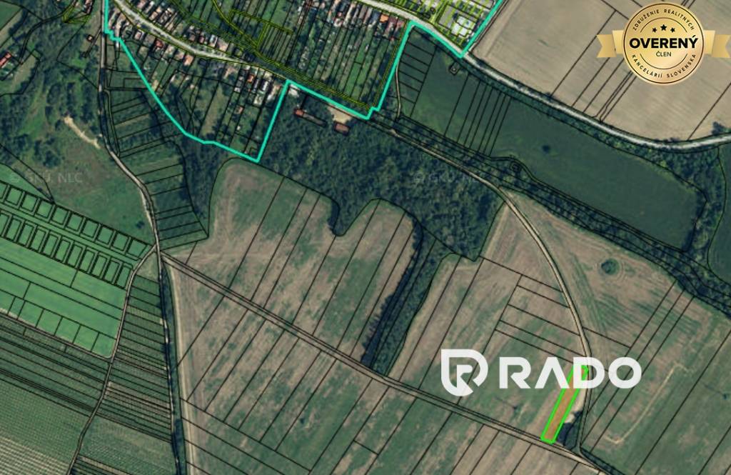 RADO | Na predaj dva pozemky v obci Vištuk