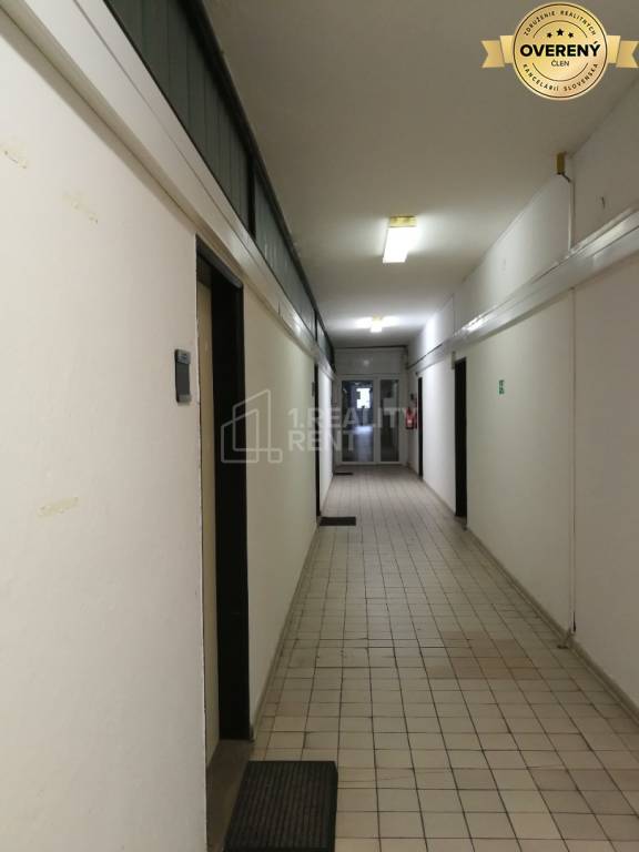 Prenájom : Kancelárie od 12 m2 