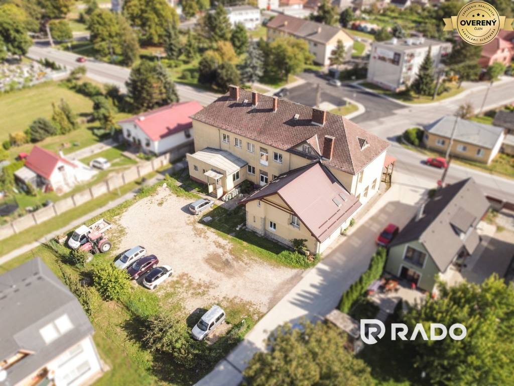 RADO | Budova s veľkým pozemkom 1579m2, Košeca - Ilava