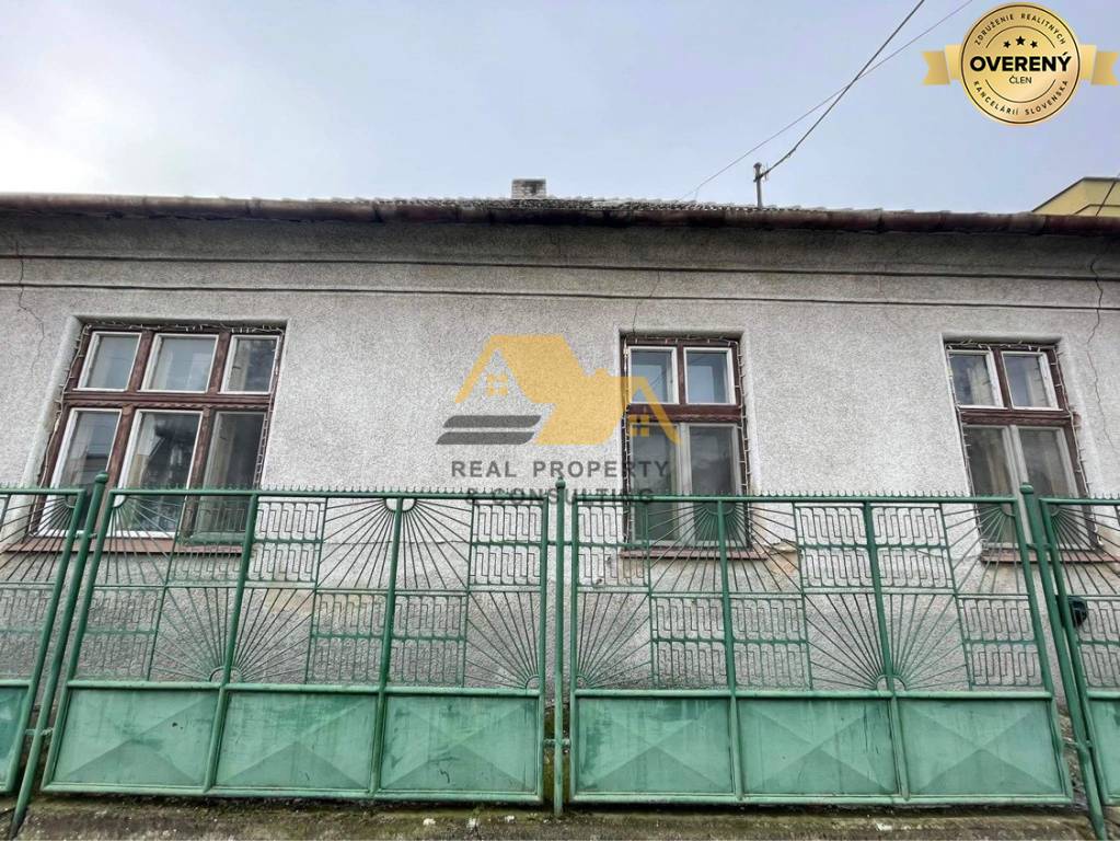 Predaj Rodinný dom Rodinný dom-Predaj-Dvory nad Žitavou-86000.00 €