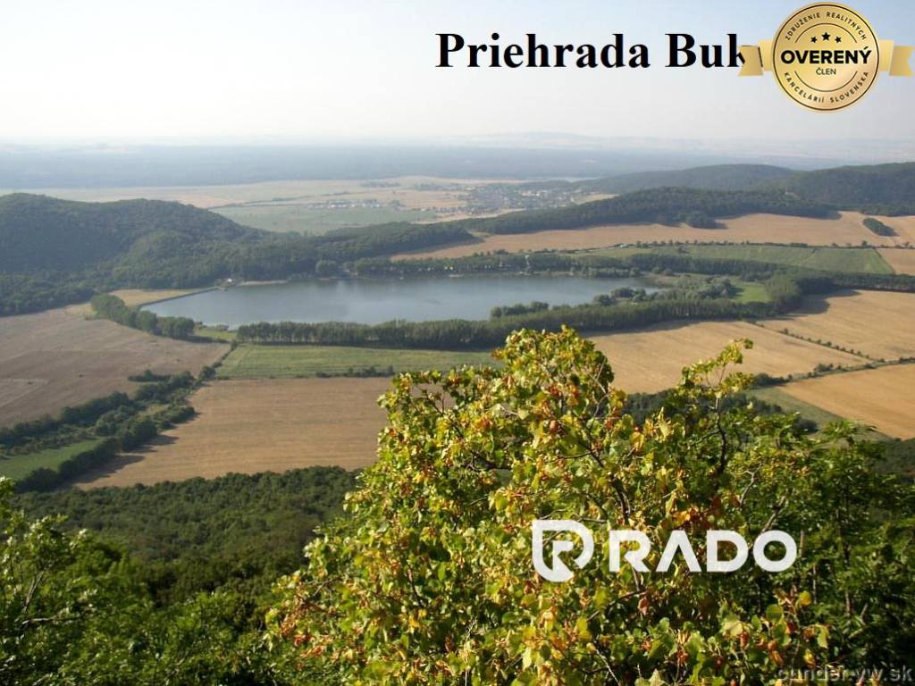 RADO | Na predaj tri pozemky v obci Prievaly