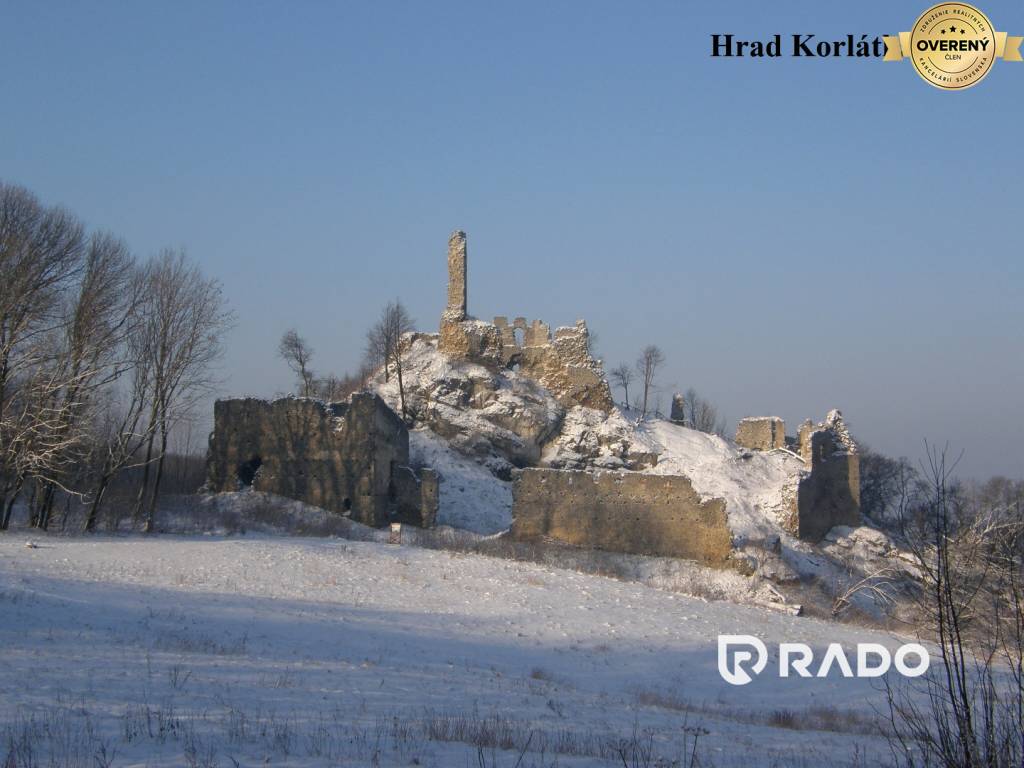 RADO | Na predaj tri pozemky v obci Prievaly