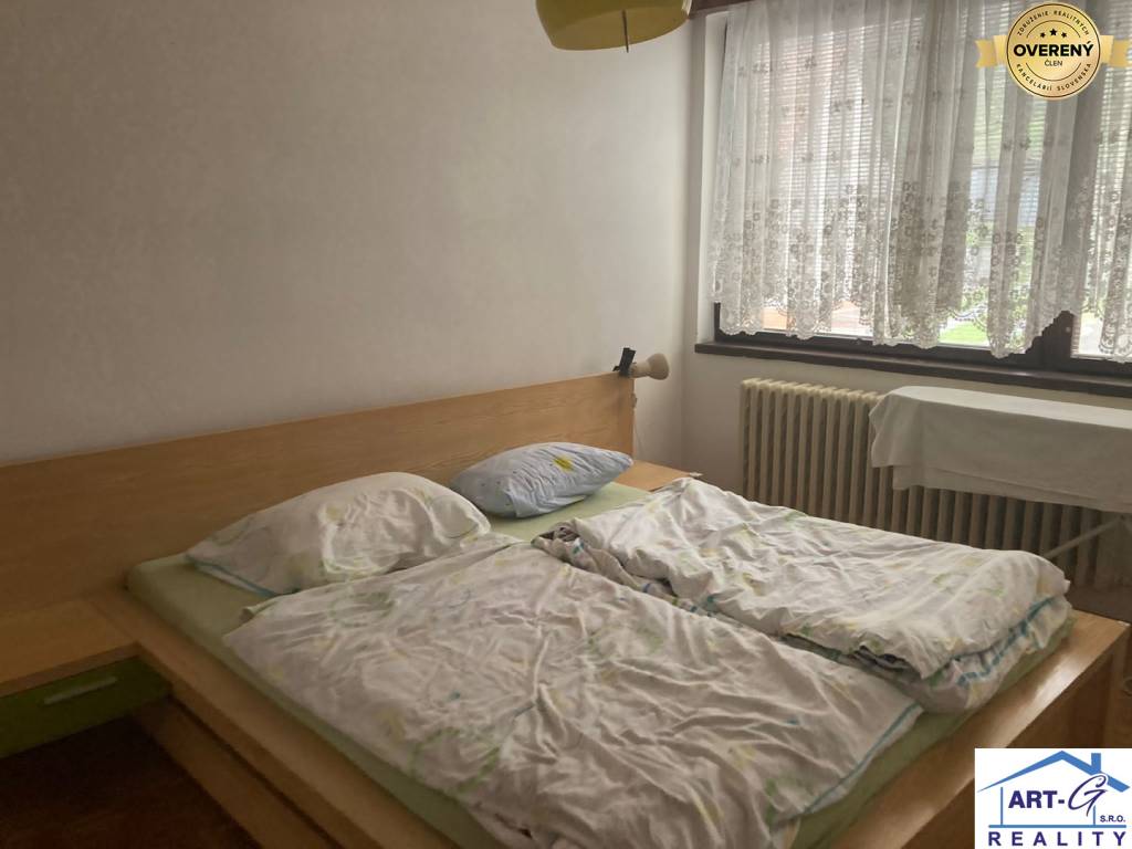 Na predaj priestranný rodinný dom Krupina