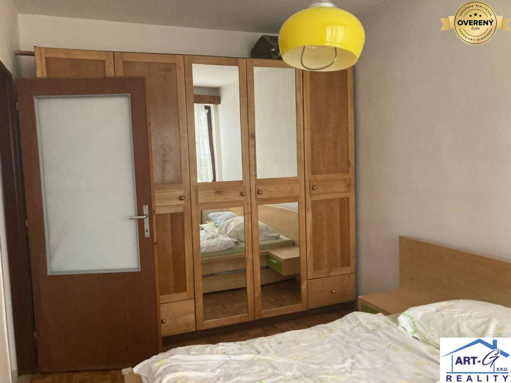 Na predaj priestranný rodinný dom Krupina