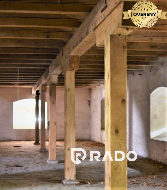 RADO | Historická sýpka v meste Holíč