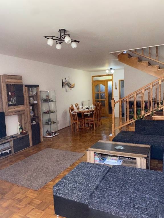 Rodinný dom-Predaj-Dunajská Streda-275000.00 €