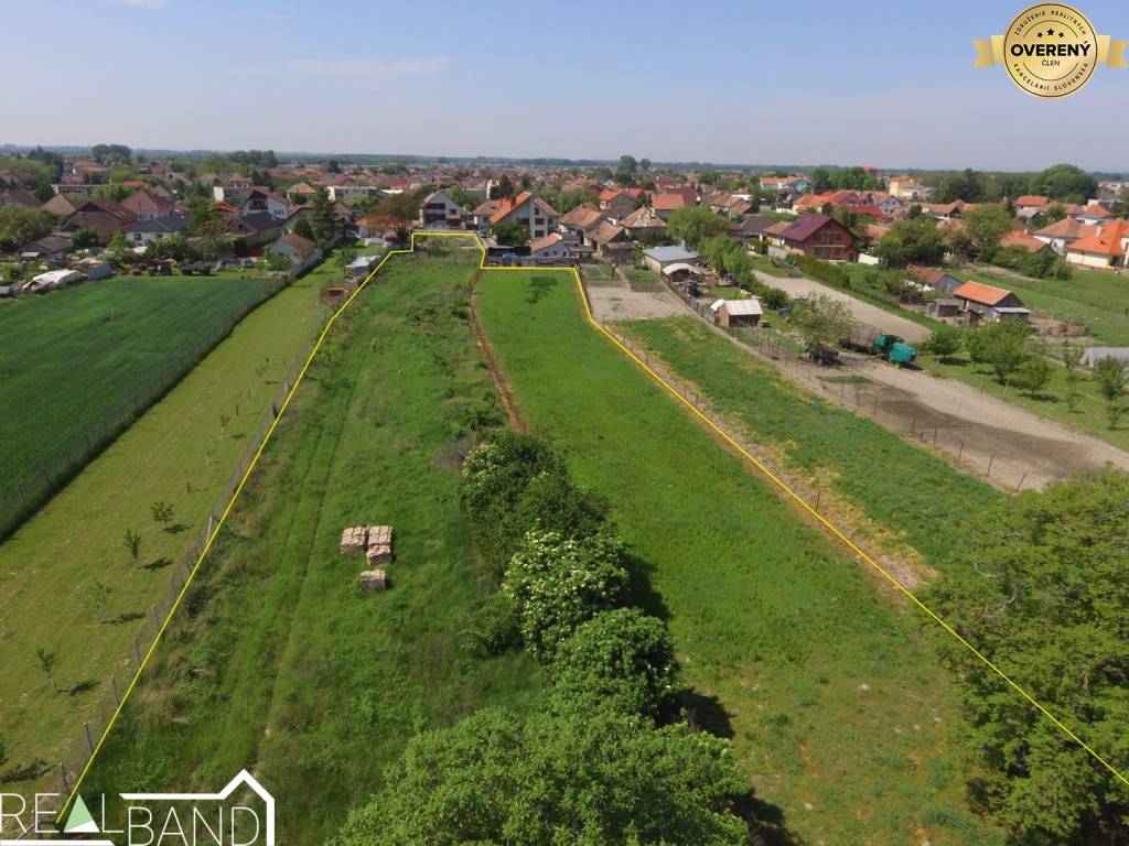 Predaj - Stavebný pozemok, Veľké Úľany - rozloha 5712 m²