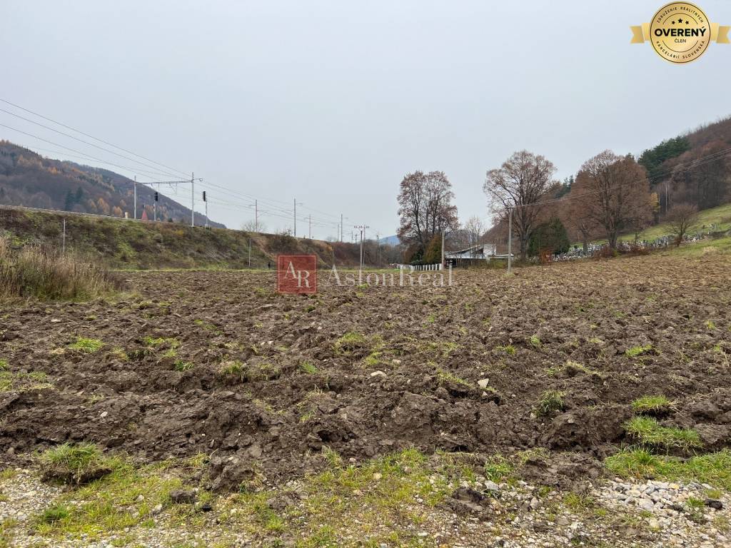 Developerský pozemok na výstavbu rodinných domov v obci Lúky- 2.797 m2