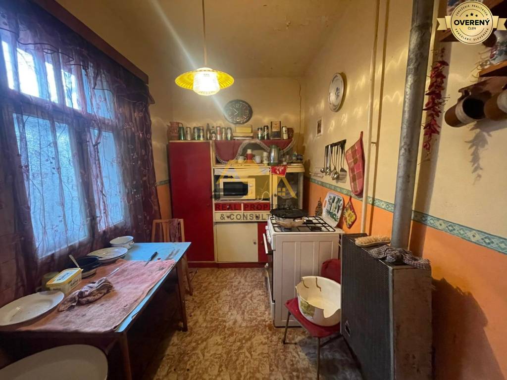 Rodinný dom-Predaj-Imeľ-78000.00 €