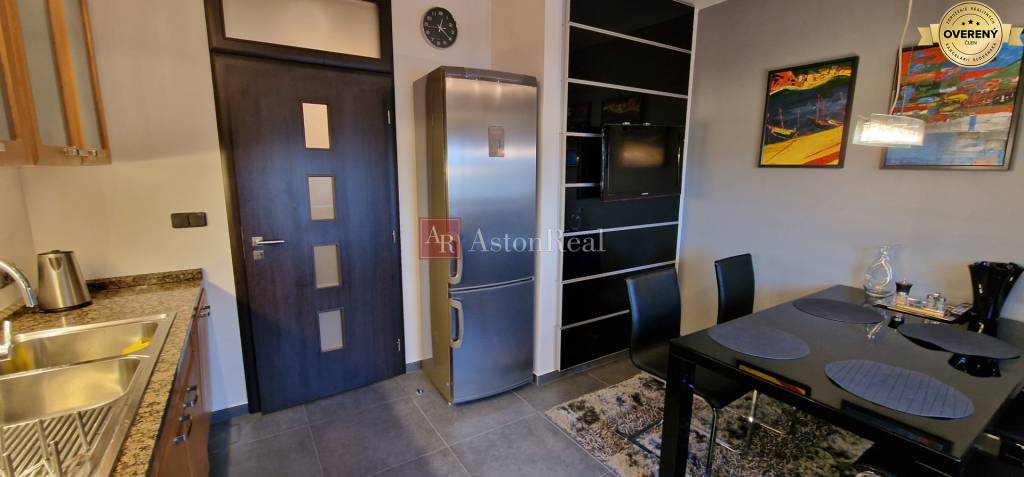  Luxusný  apart.  Vys. Tatry - Veľká Lomnica, 7 izieb, 321 m2, odp.DPH