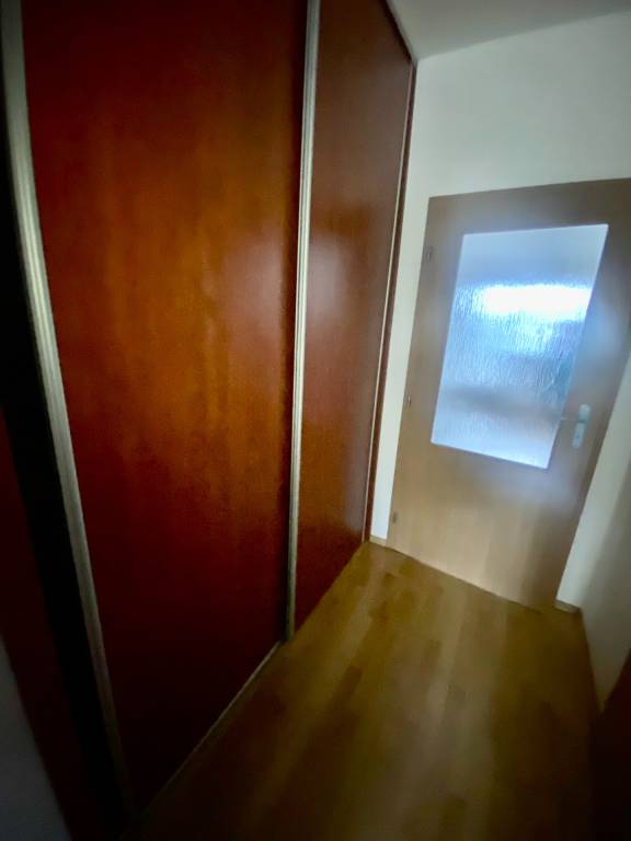 PRENÁJOM 1 izbový byt s loggiou RAČIANSKA ul. BRATISLAVA-RAČA