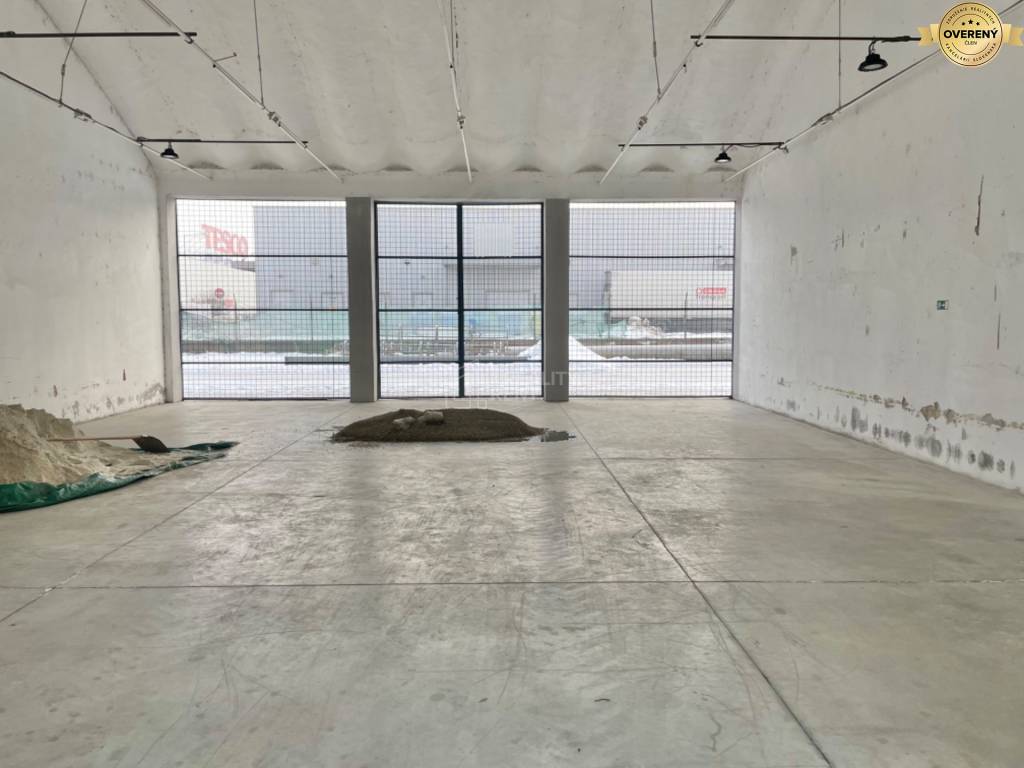 Na prenájom skladový priestor 165m2 