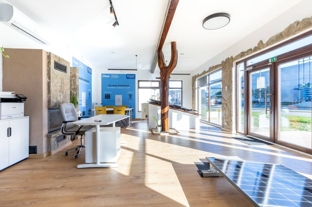 Exkluzívné kancelárske priestory / showroom - 160m2, 5x parking