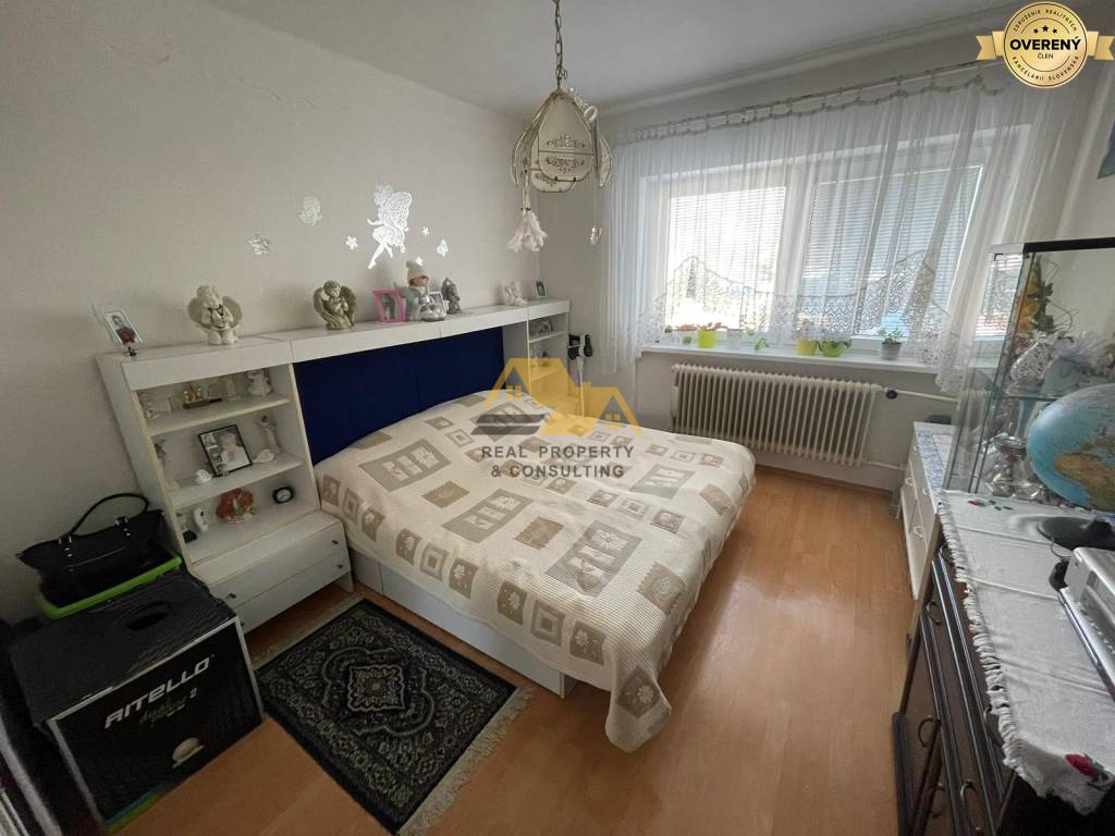 Predám rodinný dom s garážou v Palárikove