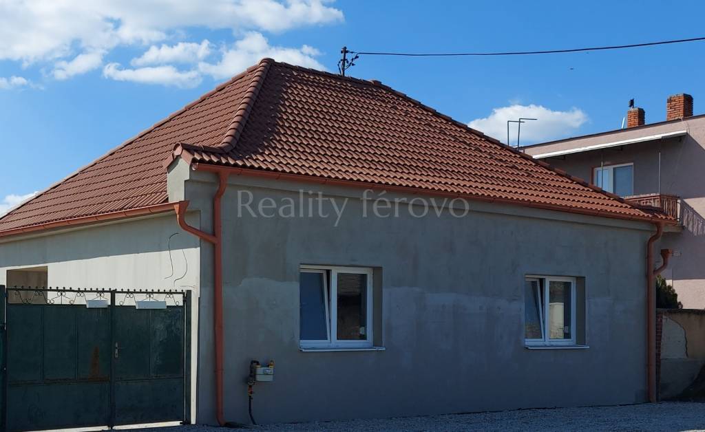 Rodinný dom-Predaj-Tešedíkovo-148000.00 €