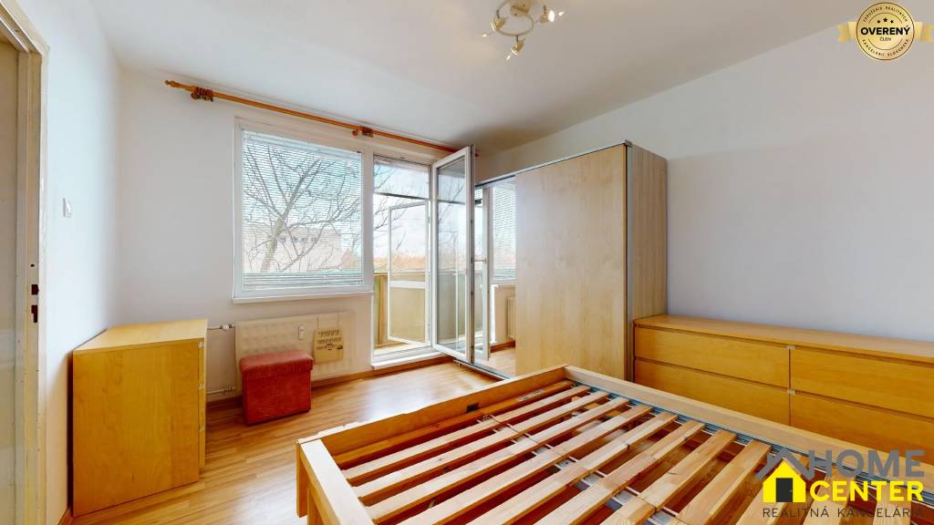 PREDAJ: 3 izbový, slnečný byt s balkónom - KOLÁROVO
