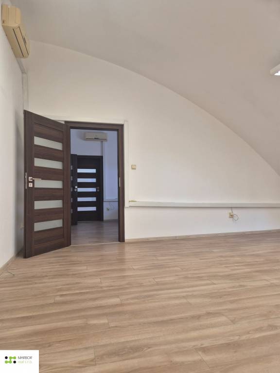 Na prenájom kancelárske priestory v budove EURODOM Košice