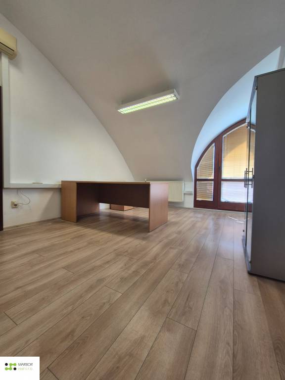 Na prenájom kancelárske priestory v budove EURODOM Košice