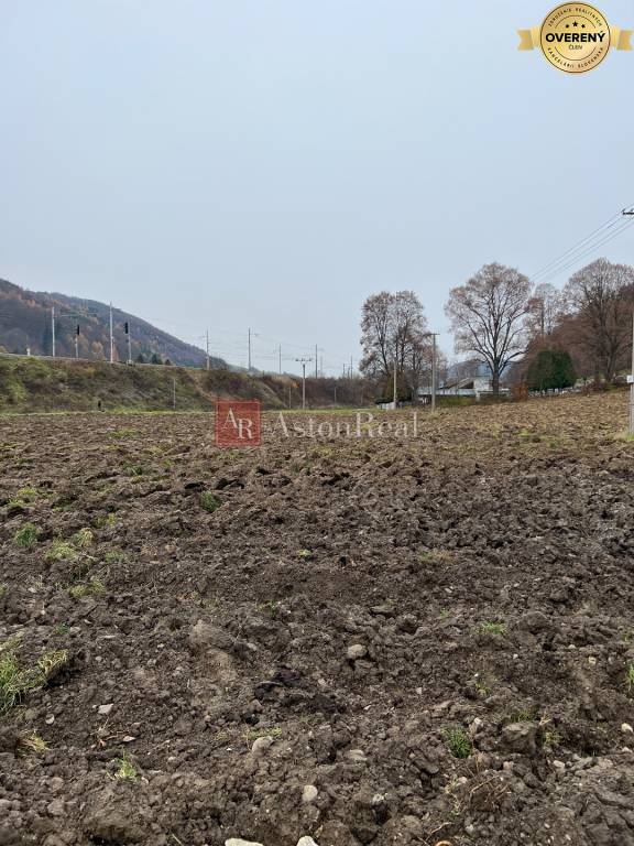 Pozemok na priemyselné, športové, rekreačné účely v obci Lúky- 2.797m2