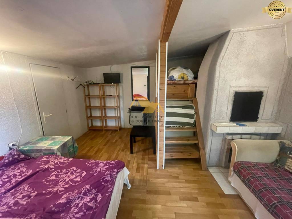 Predám apartmánový dom v obci Podhájska