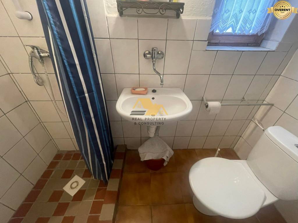 Predám apartmánový dom v obci Podhájska
