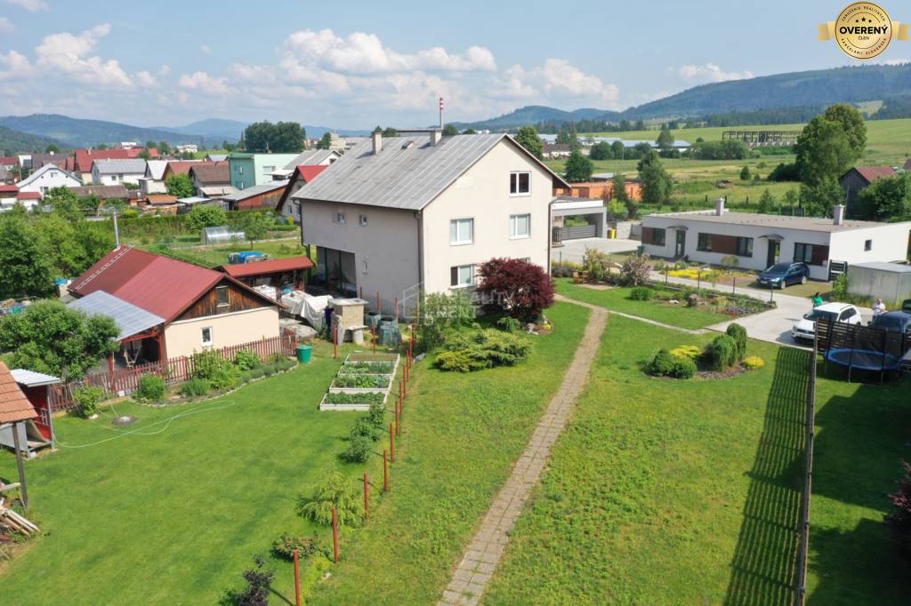 Predaj rodinného domu s nádherným pozemkom v centre obce Raková