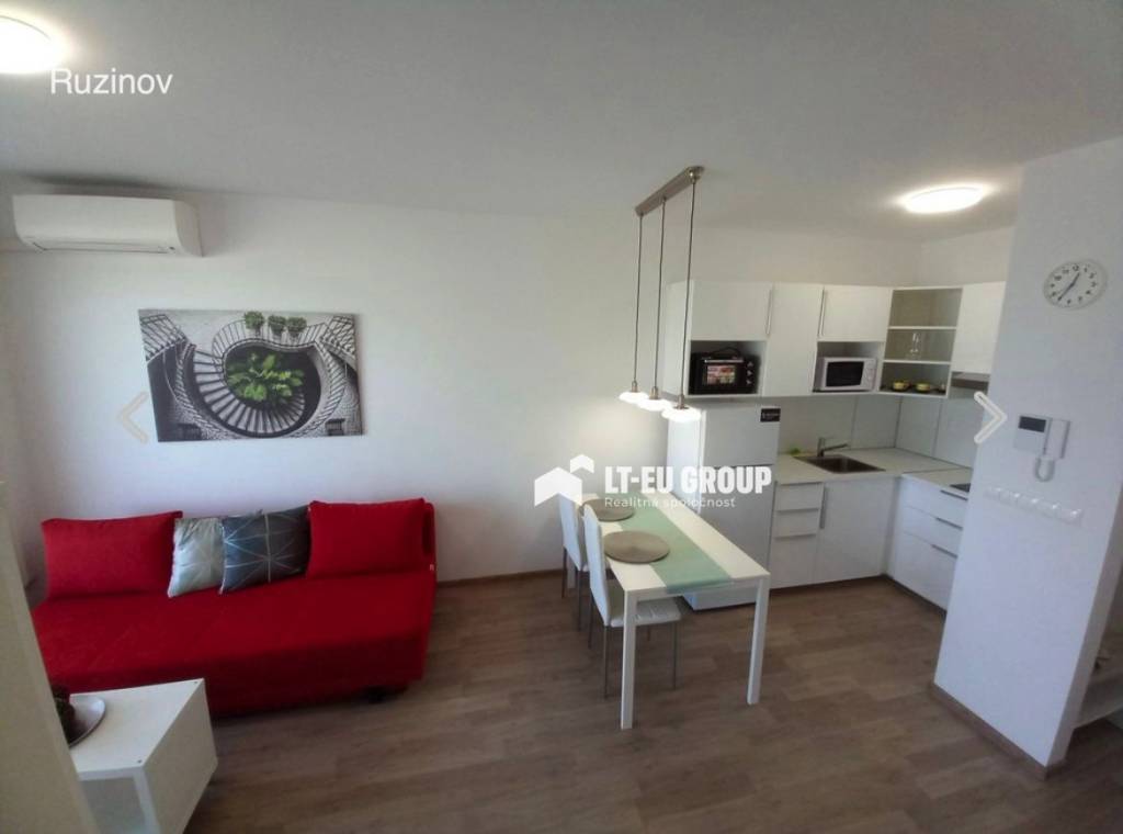 Iný-Prenájom-Bratislava - mestská časť Ružinov-650.00 €