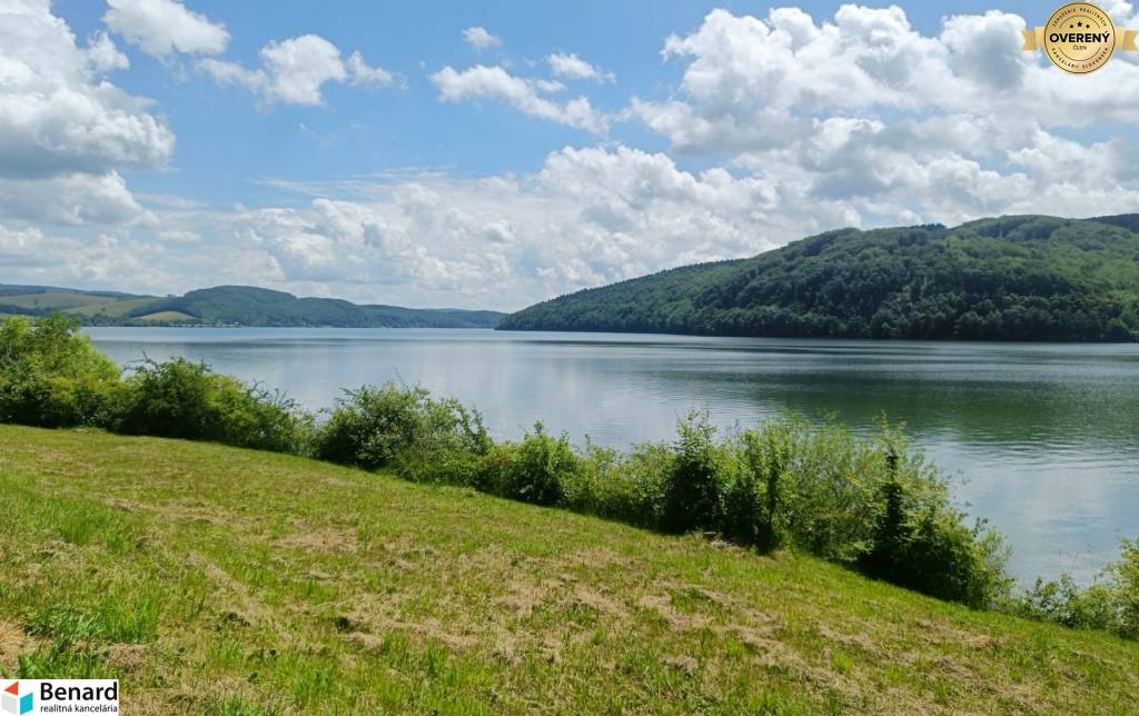 POZEMOK PRI VODE SO STAV. POVOLENÍM, DOMAŠA, NOVÁ KELČA 2025 M2