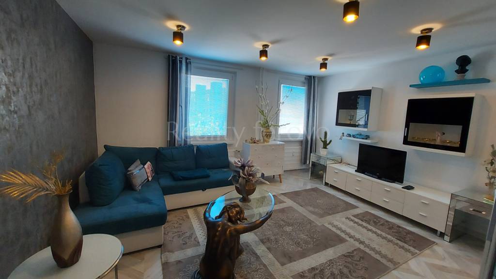 Predaj Iný Iný-Predaj-Nové Zámky-74999.00 €