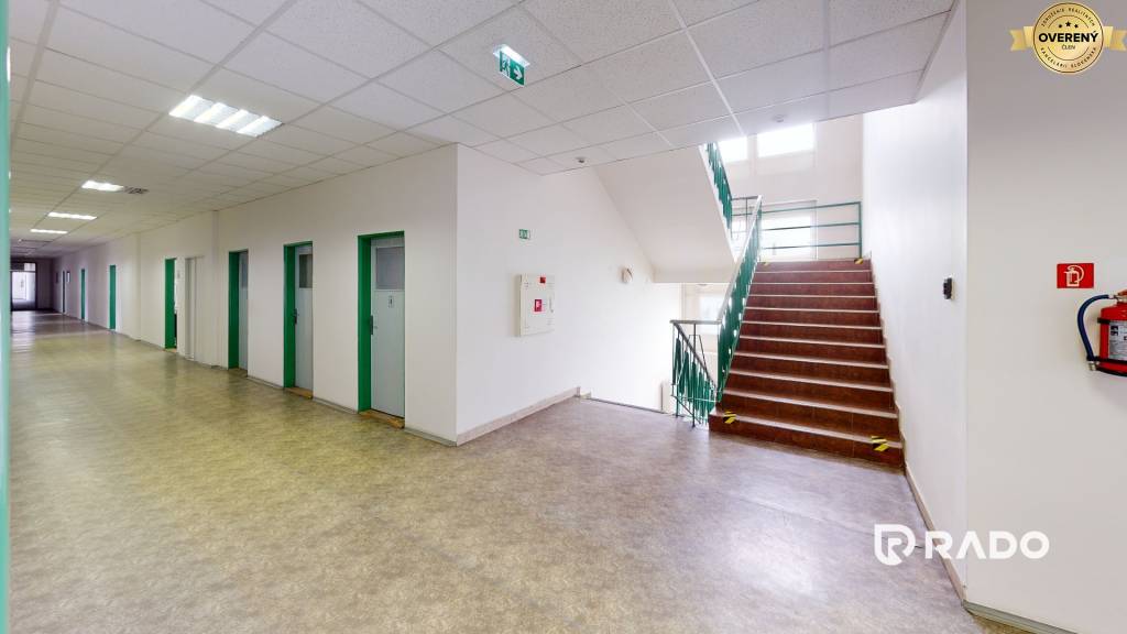 IBA U NÁS! Exkluzívne na predaj administratívna budova 