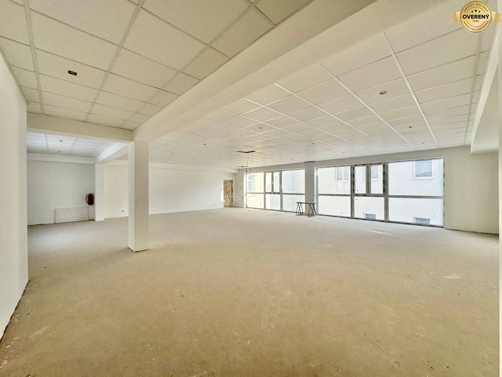 Nádherný viacúčelový areál v centre Turzovky