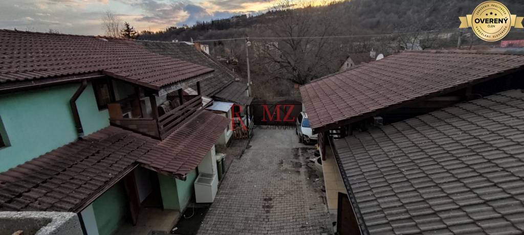 2 rodinné domy so spoločným dvorom Banská Bystrica (BBMS132)