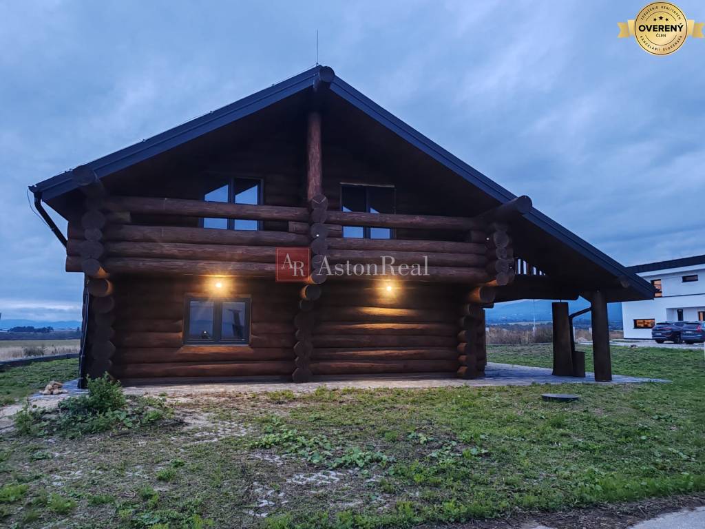 ZRUBOVÁ CHATA v krásnej lokalite pod TATRAMI, Veľká Lomnica