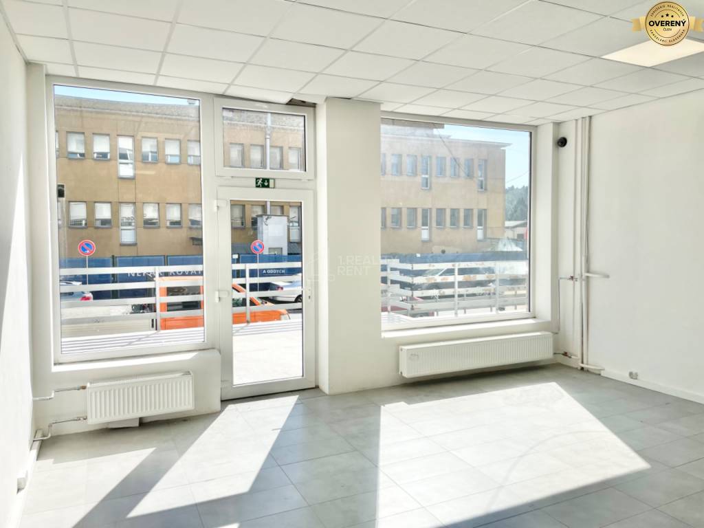 Prenájom Iný Iný-Prenájom-Bátovce-1024.00 €